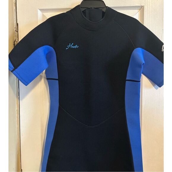 Hevto Shortie Wetsuit Size Large - Picture 3 of 7